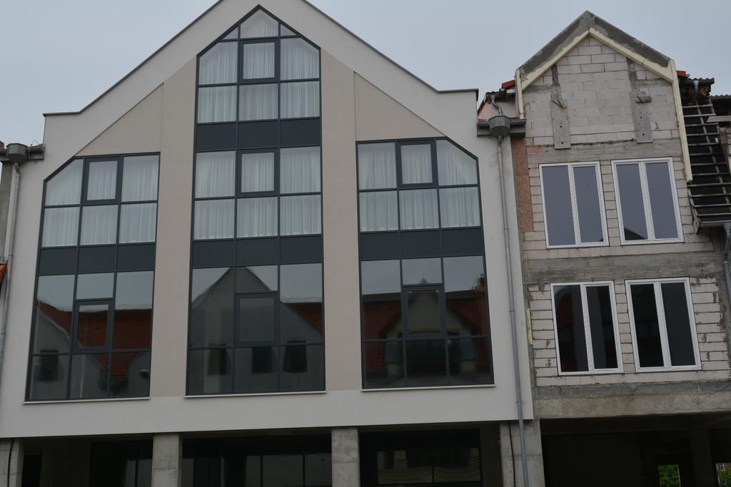Gosciniec Pan Tadeusz II Hotel Gizycko Exterior photo