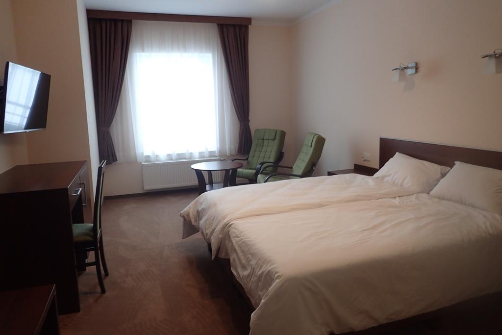 Gosciniec Pan Tadeusz II Hotel Gizycko Exterior photo